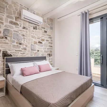 Elmara Luxury 1 - Next To The *