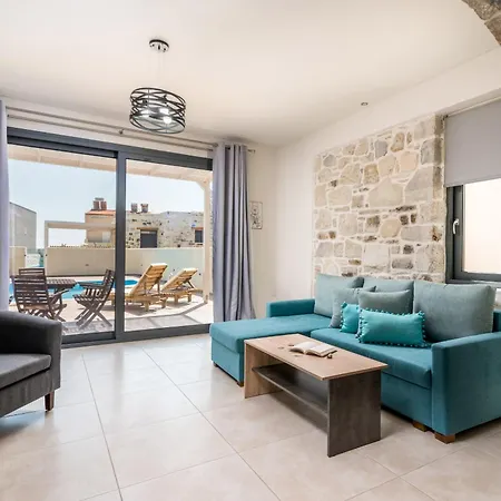 Villa Elmara Luxury 1 - Next To The Kokkinos Pirgos