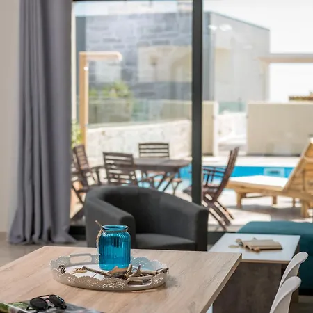 Elmara Luxury 1 - Next To The *